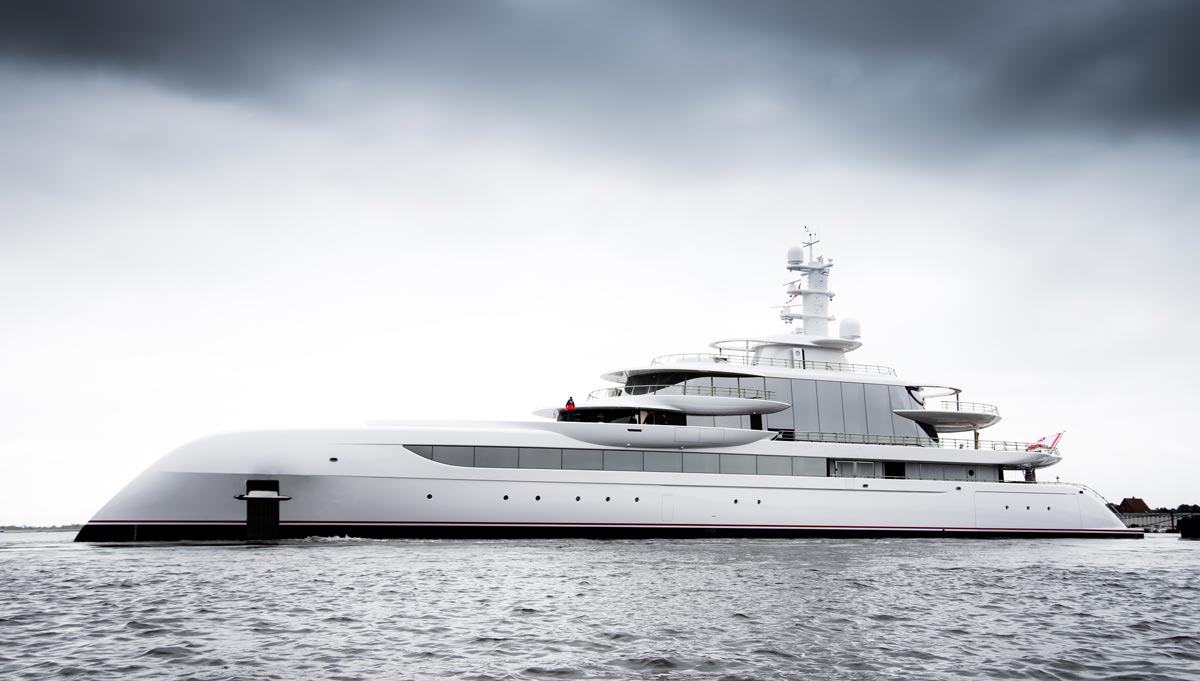 EXCELLENCE YACHT FOR SALE - FEADSHIP LUXURY YACHT